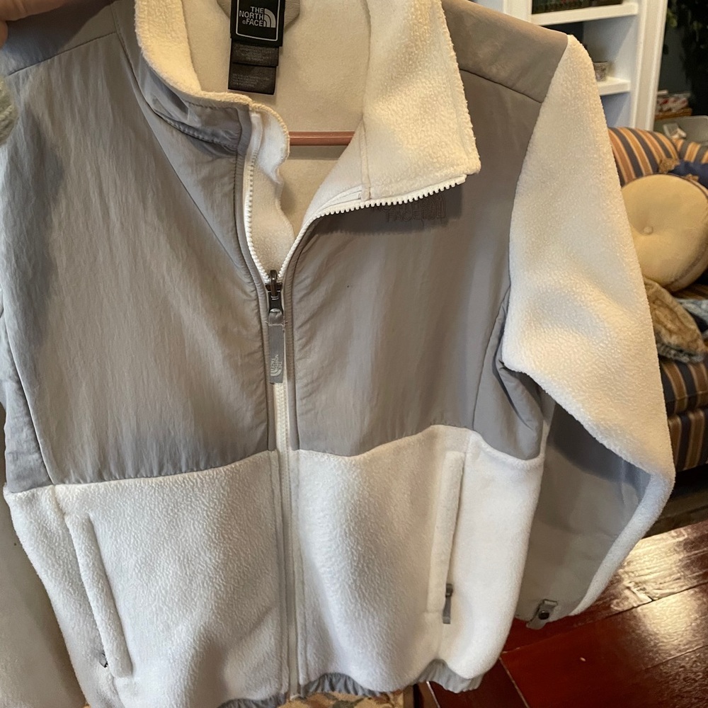 North face jacket - Picture 2 of 3